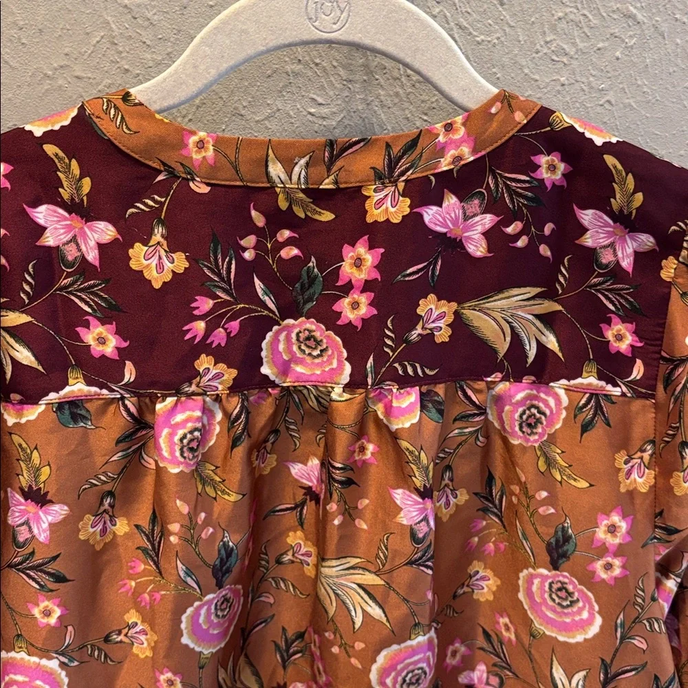 LOFT Shabby Chic Floral Henley Blouse Top Fall Sateen Women’s Petite Medium